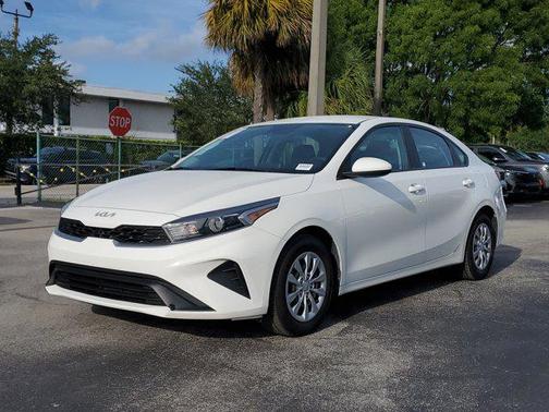 2022 Kia Forte FE