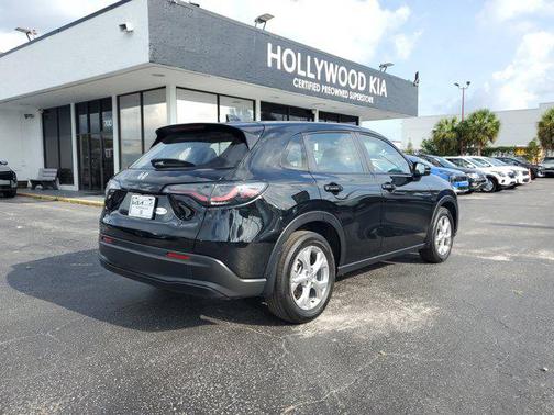 2024 Honda HR-V LX