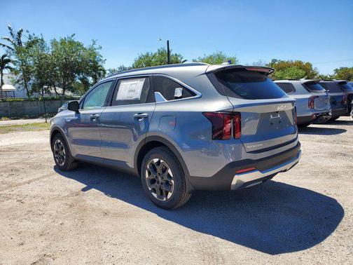 2025 Kia Sorento S