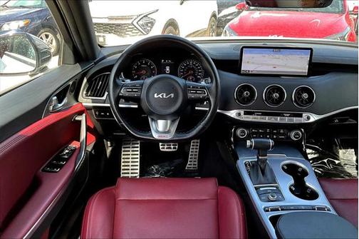 2022 Kia Stinger GT1