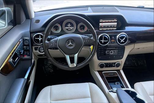 Polar White 2015 Mercedes-Benz GLK-Class GLK 350