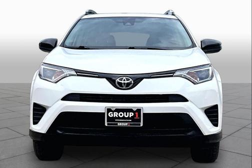 Super White 2017 Toyota RAV4 LE