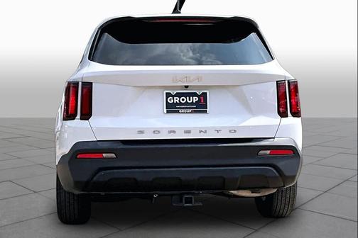 Glacial White Pearl 2022 Kia Sorento LX