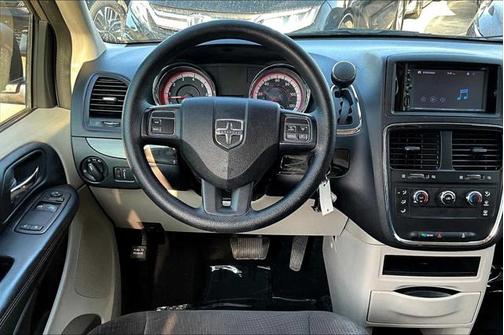 2015 Dodge Grand Caravan AVP/SE