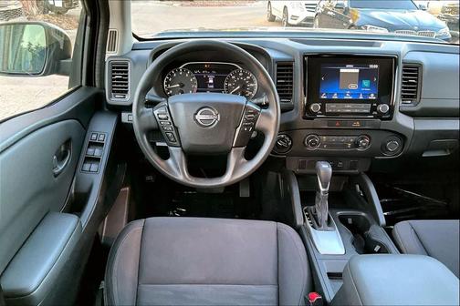 2022 Nissan Frontier S