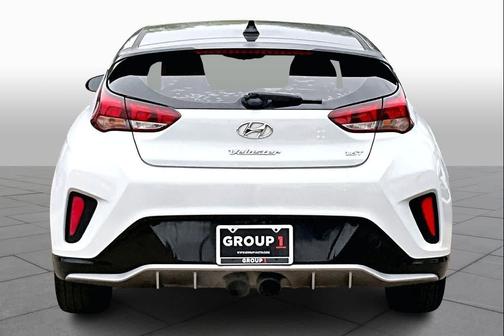2020 Hyundai Veloster Base