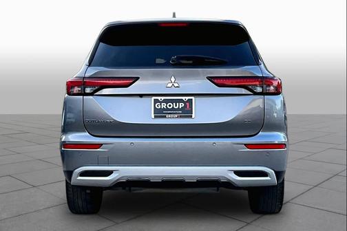 Mercury Gray Metallic 2022 Mitsubishi Outlander SE