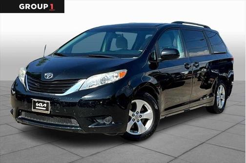 2014 Toyota Sienna LE
