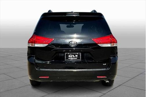 2014 Toyota Sienna LE
