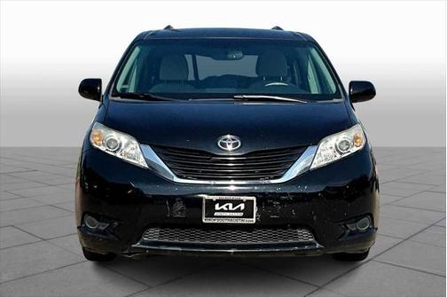 2014 Toyota Sienna LE