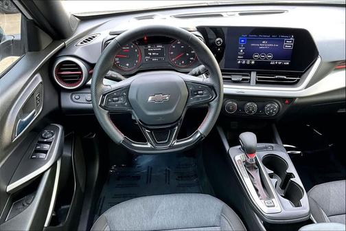 Summit White 2024 Chevrolet Trax FWD 1RS