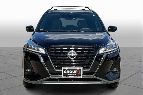 2021 Nissan Kicks SR