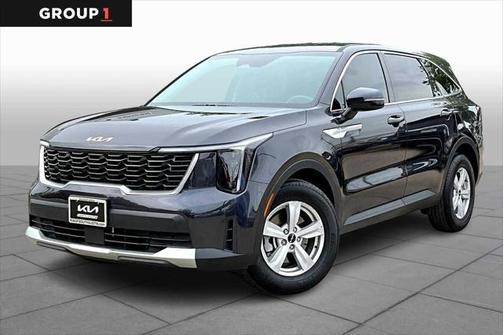 2025 Kia Sorento LX