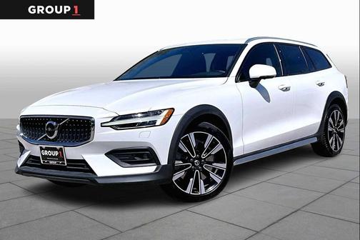 2023 Volvo V60 Cross Country B5 Ultimate