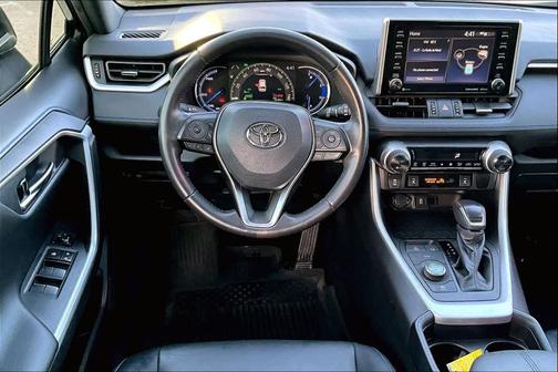 2021 Toyota RAV4 Hybrid SE