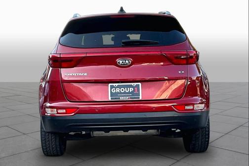 Hyper Red 2017 Kia Sportage EX