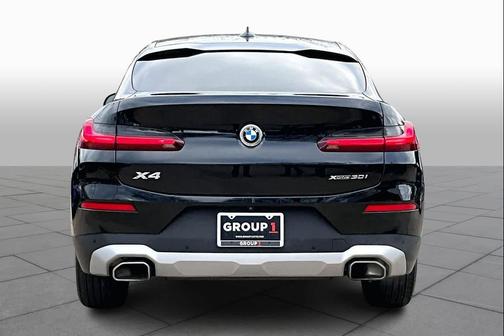 2023 BMW X4 xDrive30i