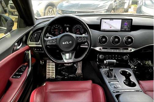 2023 Kia Stinger GT-Line