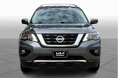 2017 Nissan Pathfinder SL