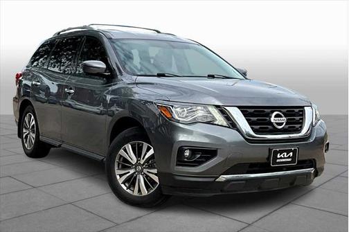 2017 Nissan Pathfinder SL