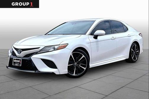 Wind Chill Pearl 2018 Toyota Camry XSE