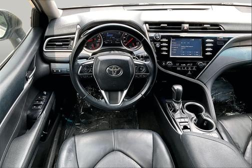 Wind Chill Pearl 2018 Toyota Camry XSE