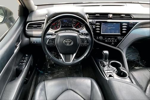Wind Chill Pearl 2018 Toyota Camry XSE