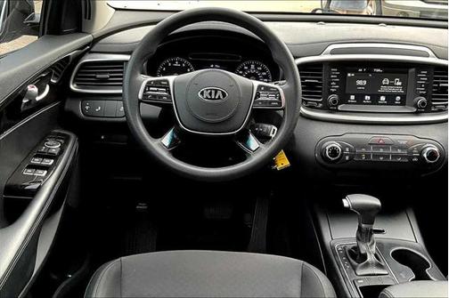 2020 Kia Sorento LX