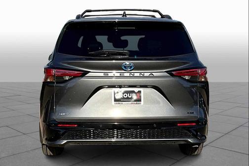 2025 Toyota Sienna XSE 7 Passenger