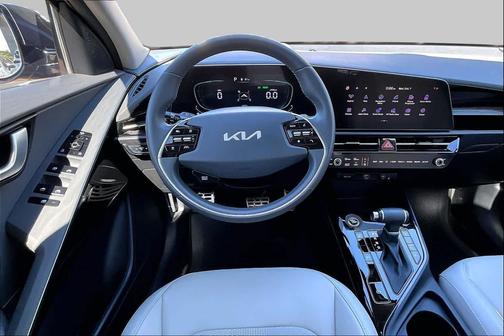 Graphite Gray 2024 Kia Niro Touring