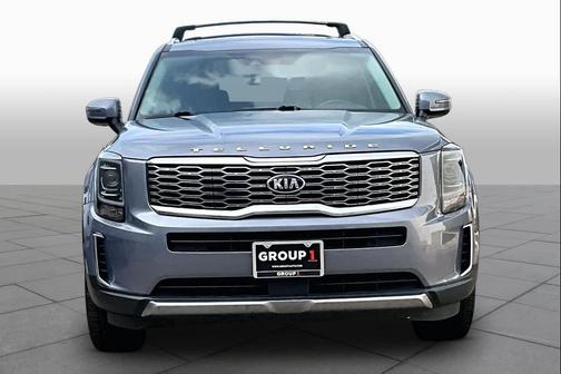 Everlasting Silver 2020 Kia Telluride EX