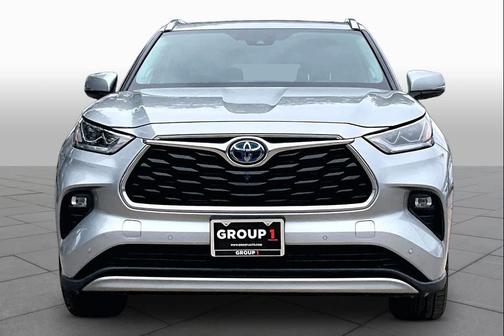 Celestial Silver Metallic 2021 Toyota Highlander Hybrid Platinum