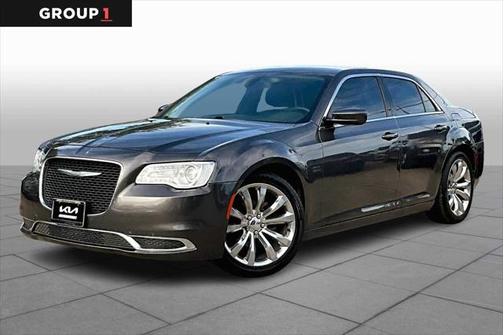 2017 Chrysler 300 Limited