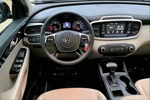 2020 Kia Sorento LX
