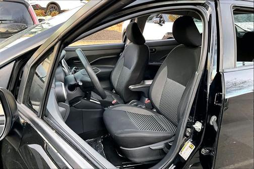 2020 Nissan Versa 1.6 S