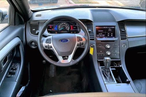 2013 Ford Taurus SEL
