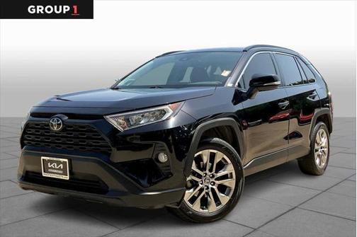 2020 Toyota RAV4 XLE Premium