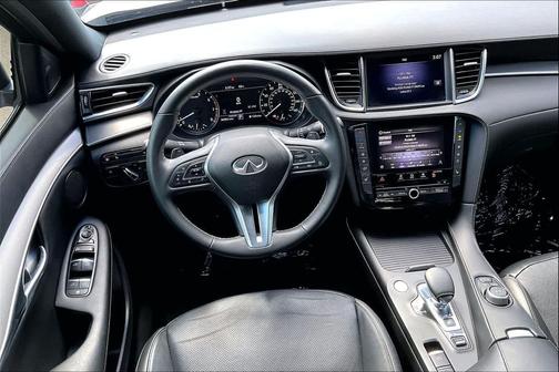 2022 INFINITI QX50 LUXE