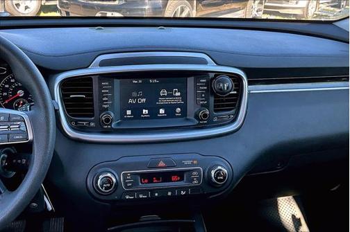 2019 Kia Sorento LX