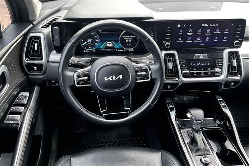 Everlasting Silver 2023 Kia Sorento SX