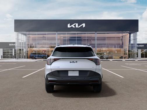 Glacial White Pearl 2026 Kia Sportage X-Line
