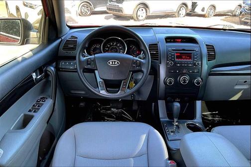 2011 Kia Sorento LX