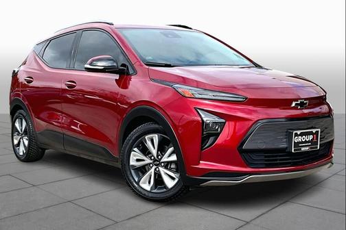 Radiant Red Tintcoat 2023 Chevrolet Bolt EUV FWD LT