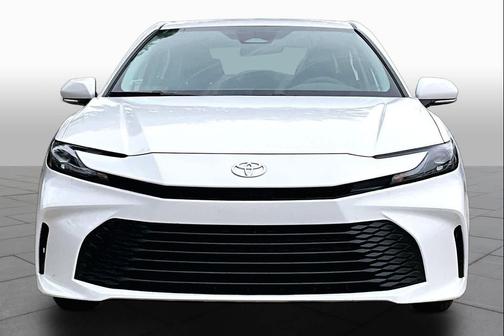 Ice Cap 2026 Toyota Camry LE