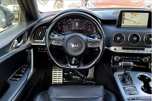 2019 Kia Stinger GT1