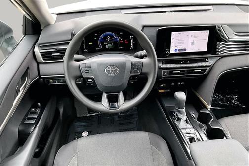 Ice Cap 2026 Toyota Camry LE