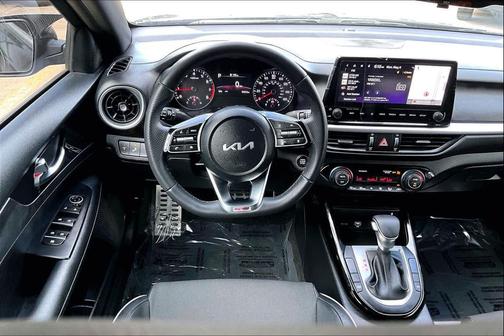 Aurora Black 2024 Kia Forte GT-Line
