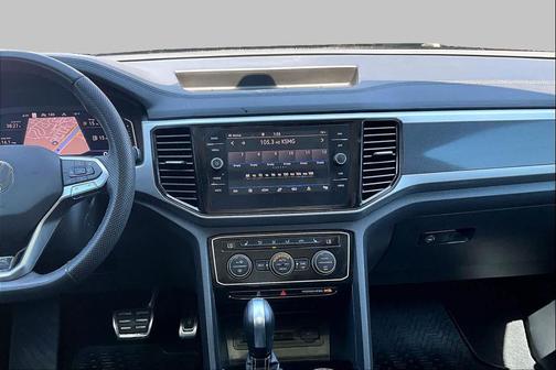 Platinum Gray Metallic 2023 Volkswagen Atlas 3.6L SEL