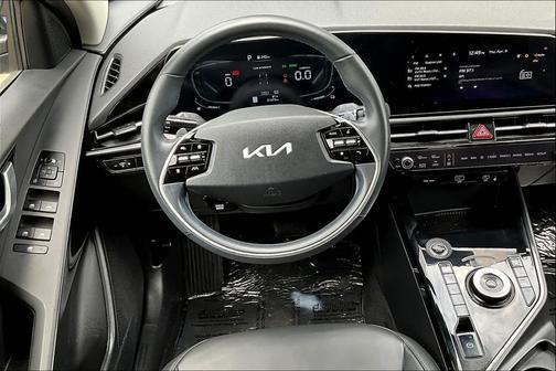 Graphite Gray 2023 Kia Niro Plug-In Hybrid EX