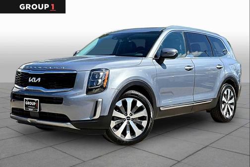 Everlasting Silver 2022 Kia Telluride EX